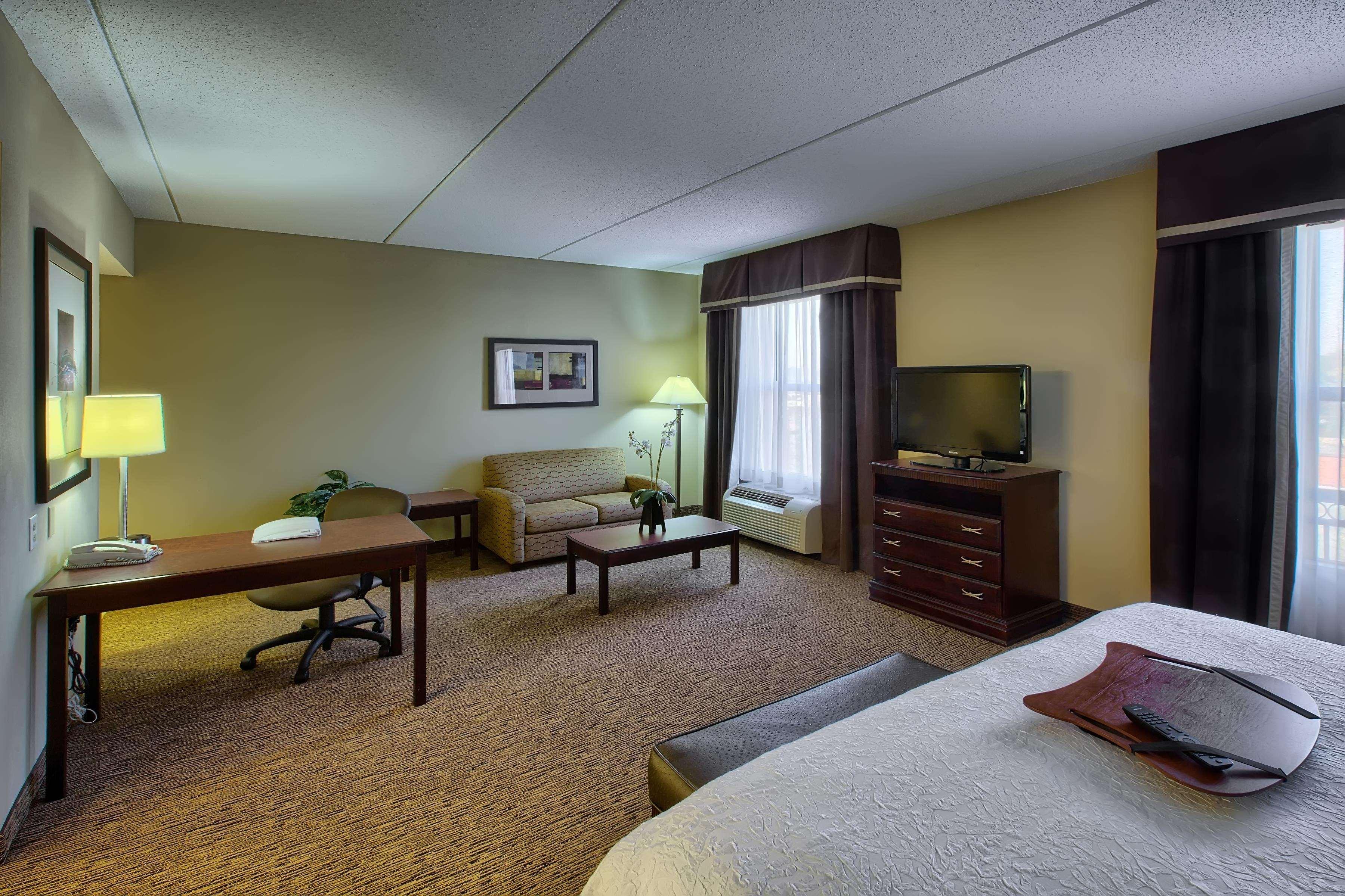Hampton Inn & Suites Burlington Dış mekan fotoğraf