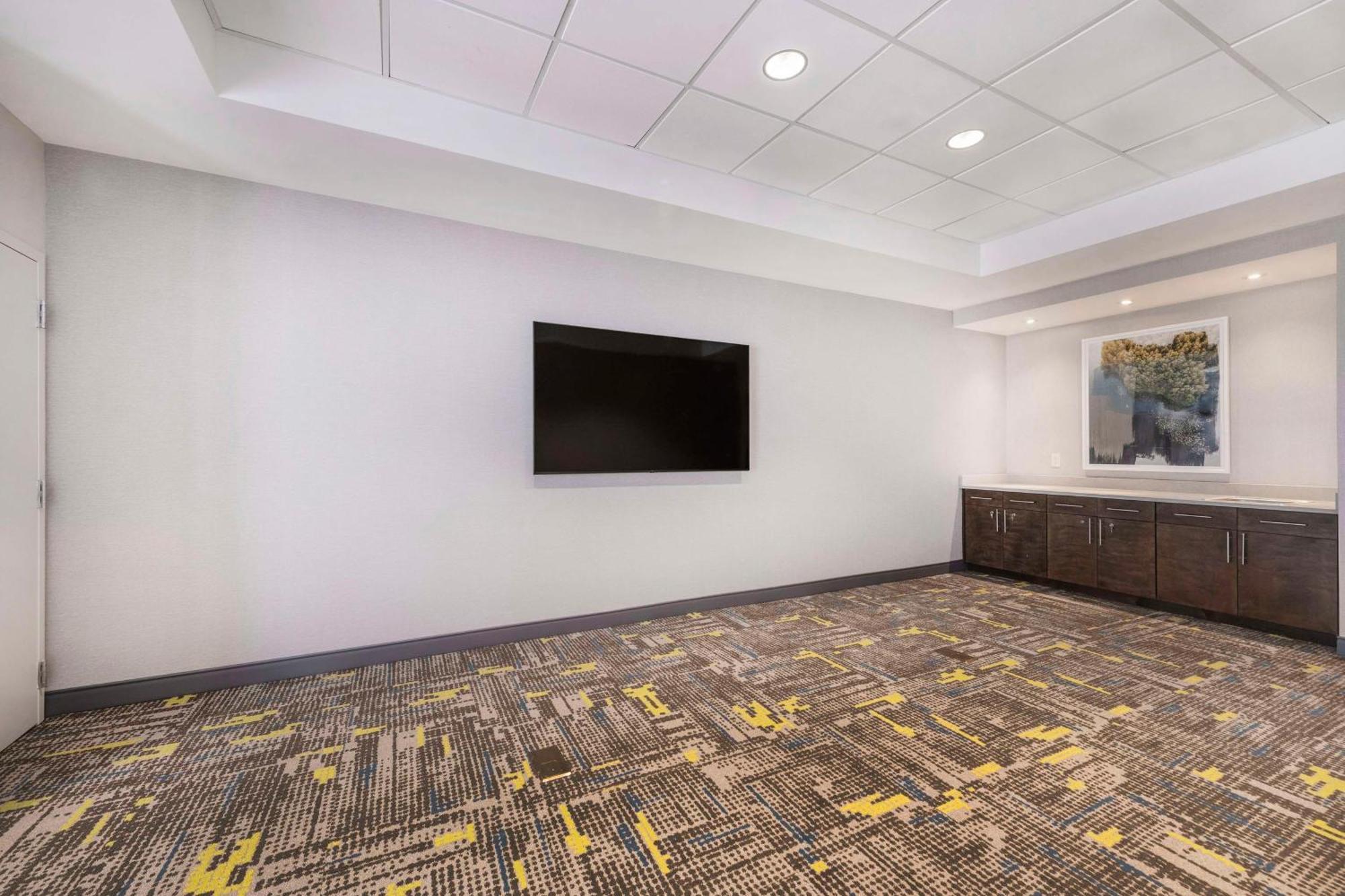 Hampton Inn & Suites Burlington Dış mekan fotoğraf