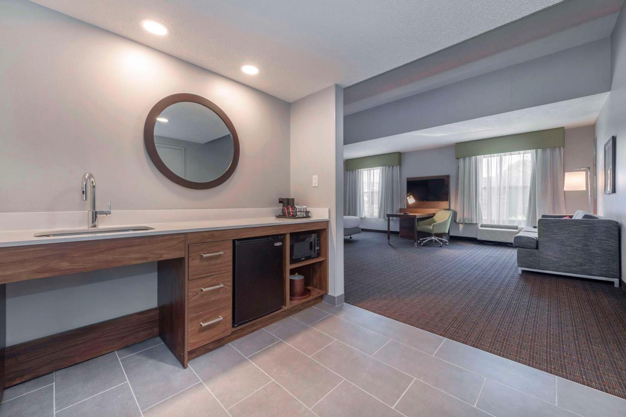 Hampton Inn & Suites Burlington Dış mekan fotoğraf