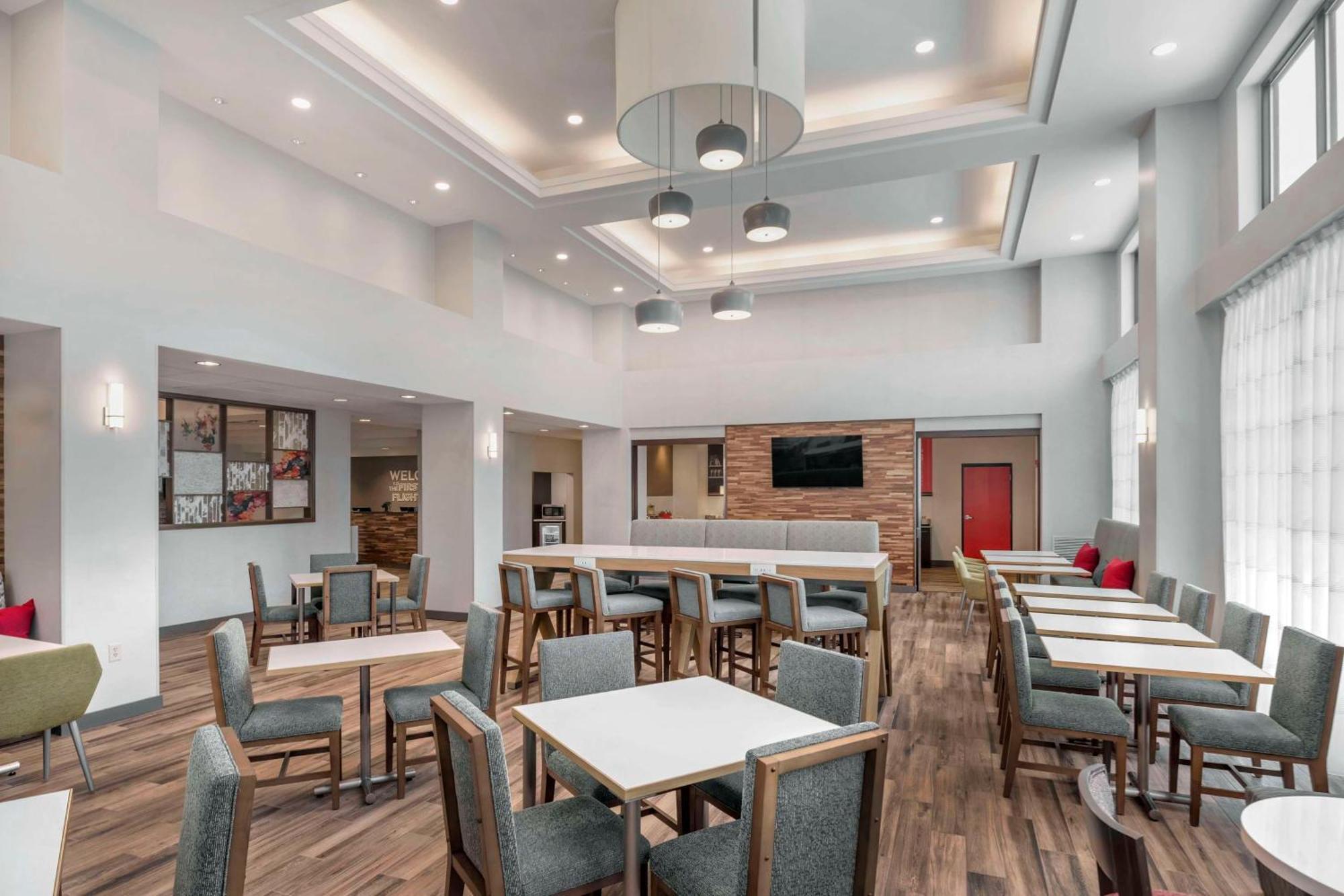 Hampton Inn & Suites Burlington Dış mekan fotoğraf