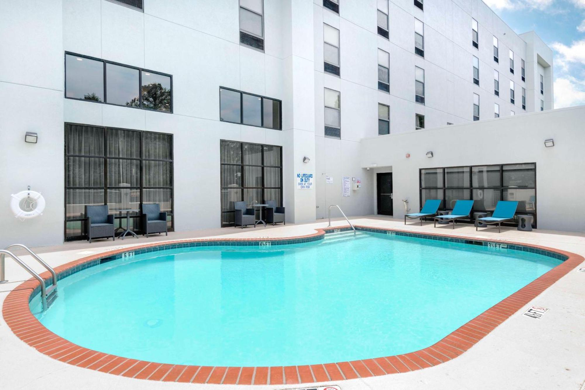 Hampton Inn & Suites Burlington Dış mekan fotoğraf